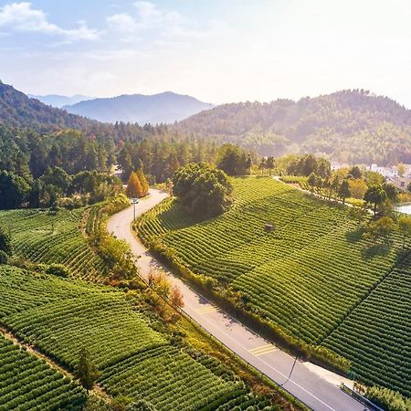 Отель Banyan Tree Anji Хучжоу Экстерьер фото
