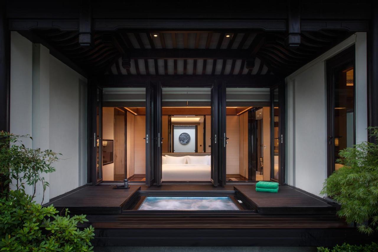 Отель Banyan Tree Anji Хучжоу Экстерьер фото
