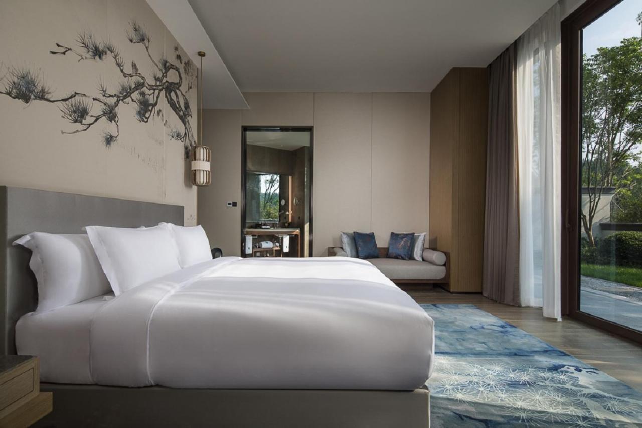 Отель Banyan Tree Anji Хучжоу Экстерьер фото